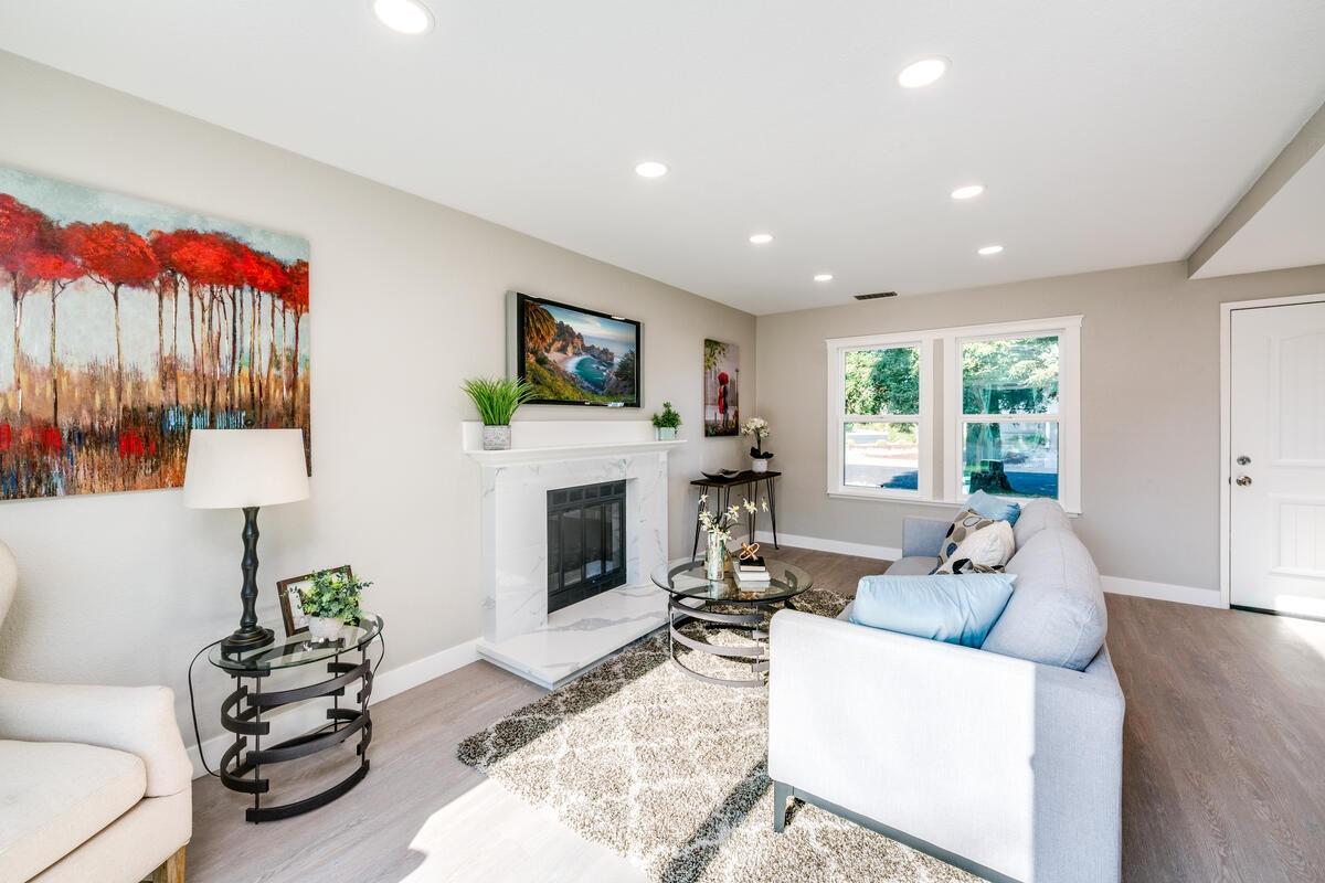 1065 Old Mill Cir