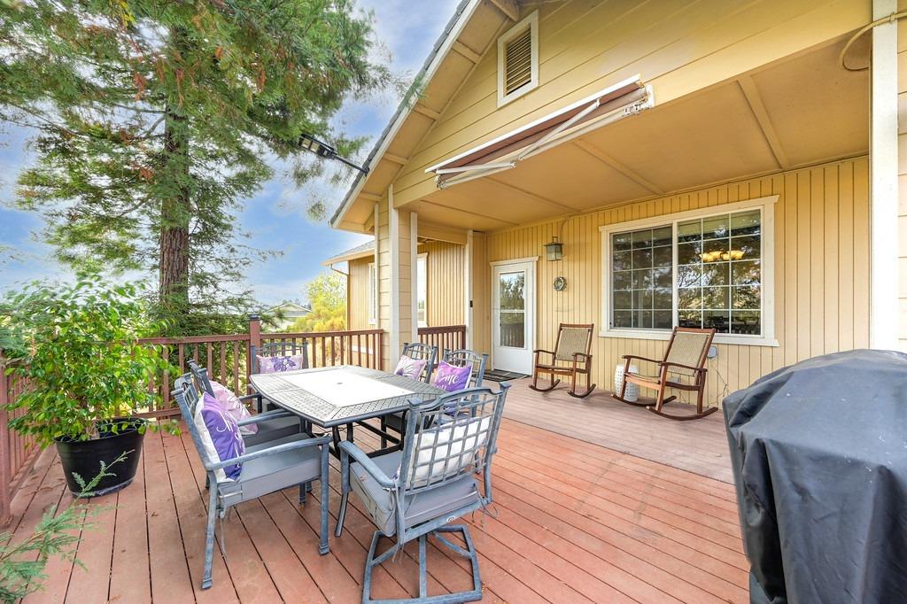4213 Lakeview Drive