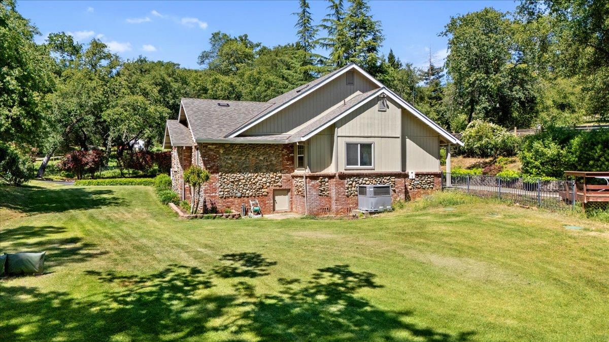 10577 Rim View Circle