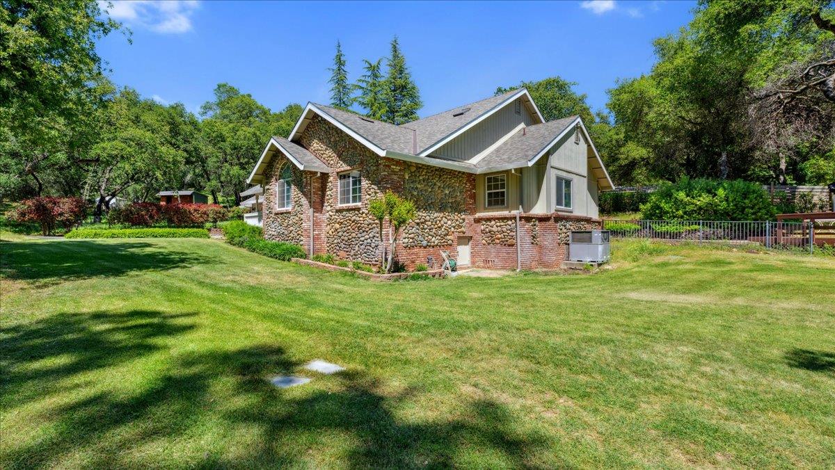 10577 Rim View Circle