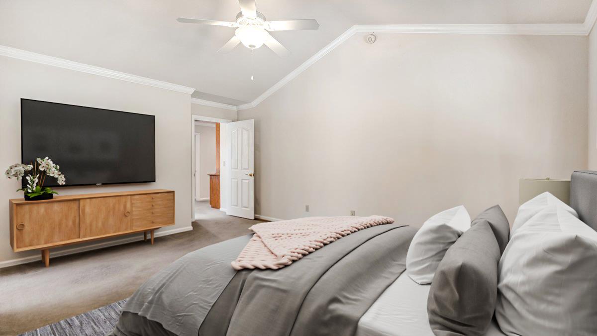 10577 Rim View Circle