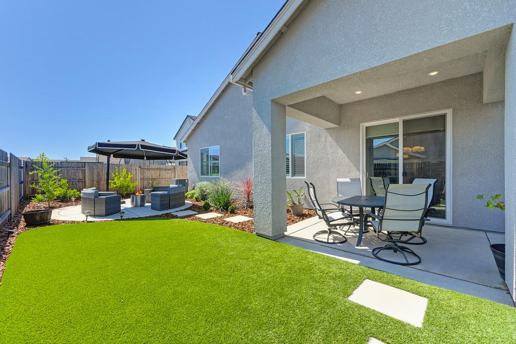 5073 Cardero Way
