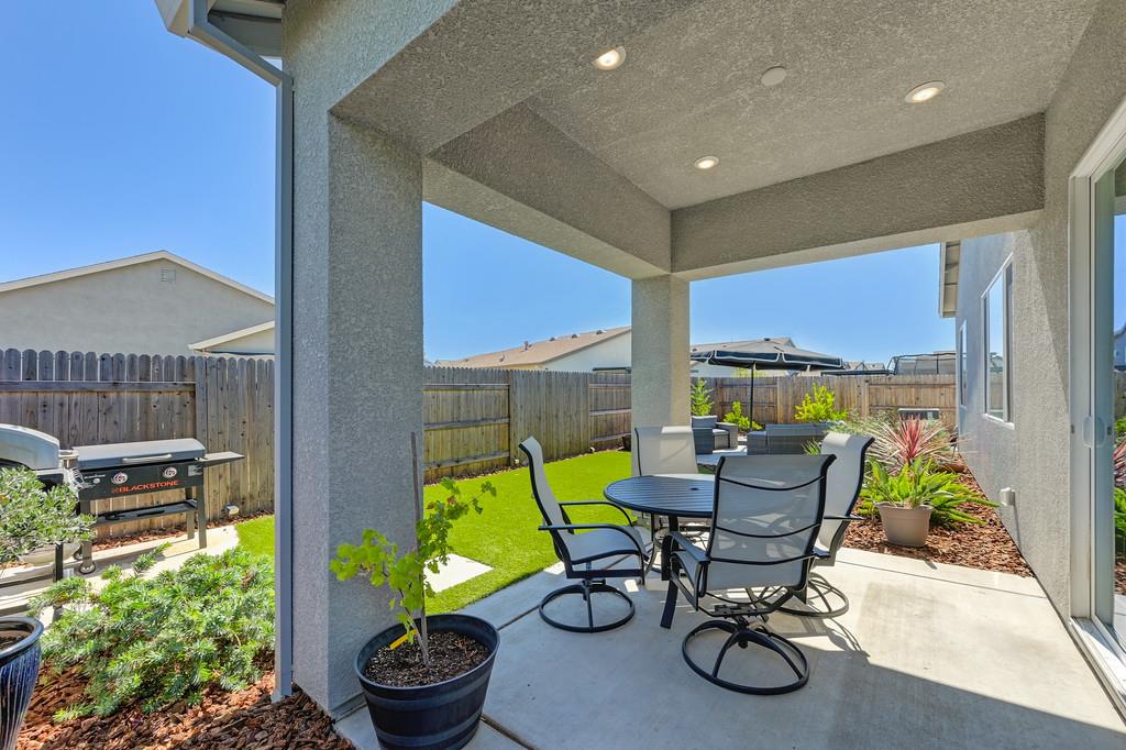 5073 Cardero Way