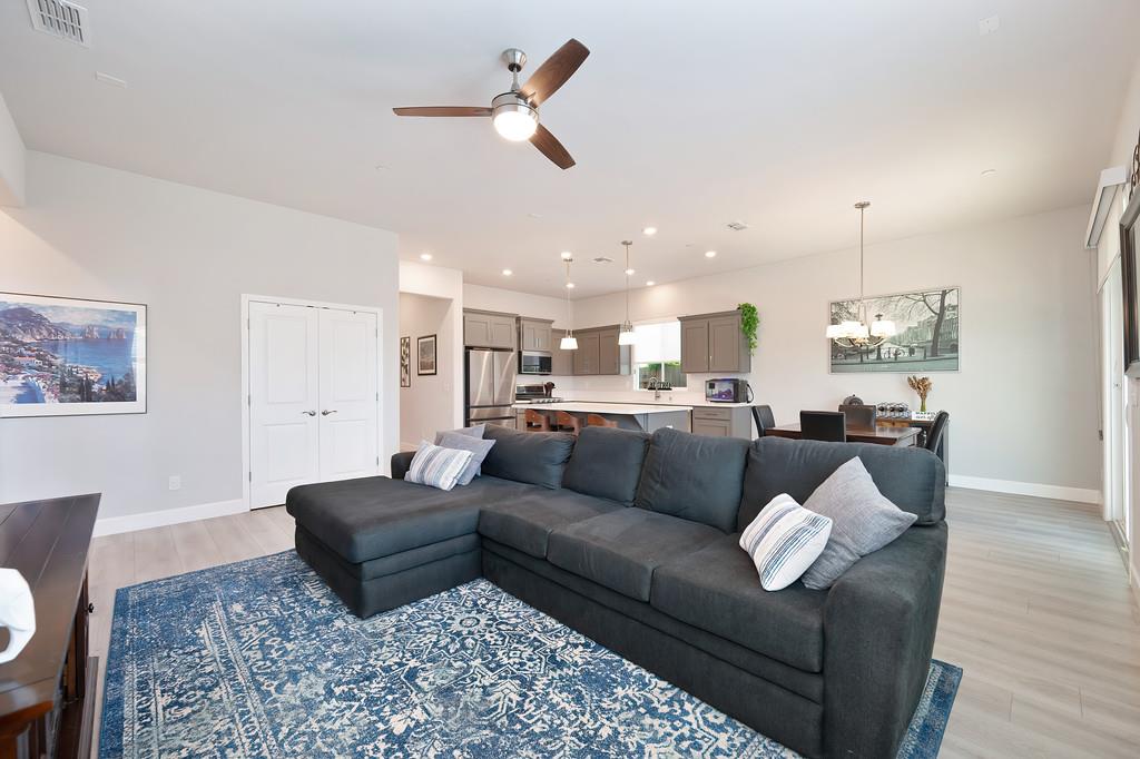 5073 Cardero Way