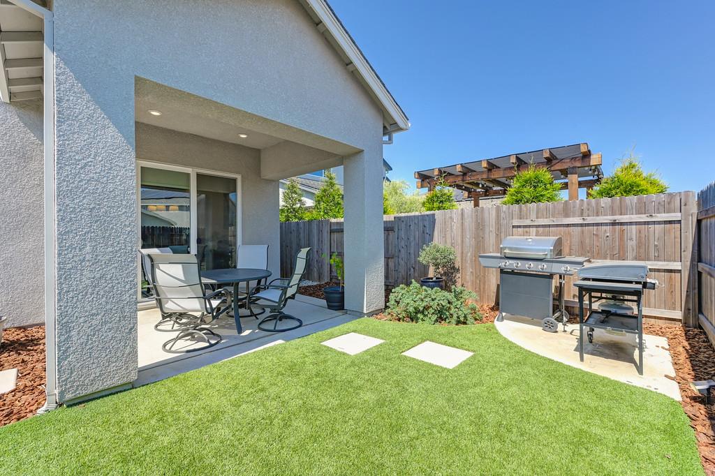 5073 Cardero Way