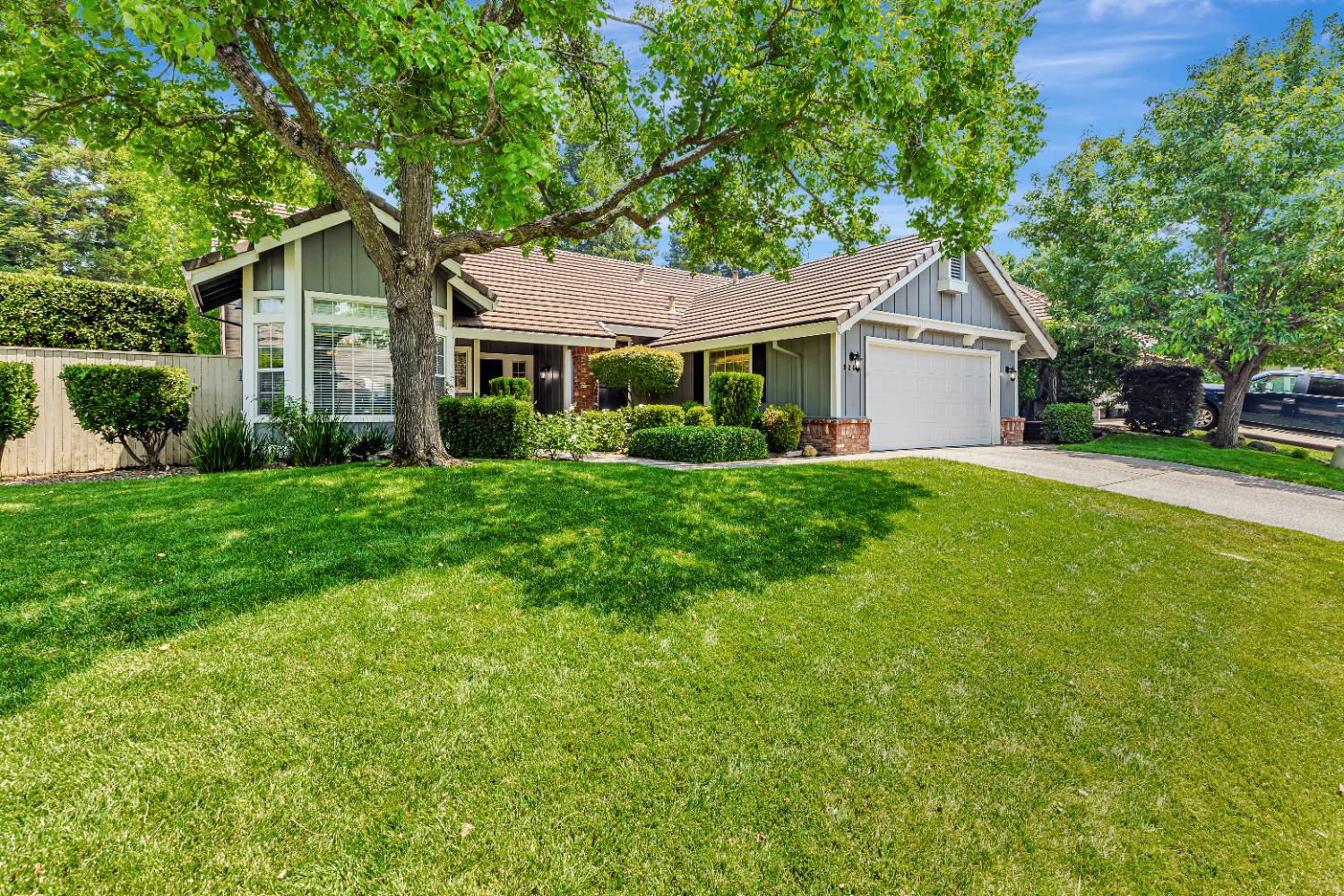 1203 Muirfield Drive