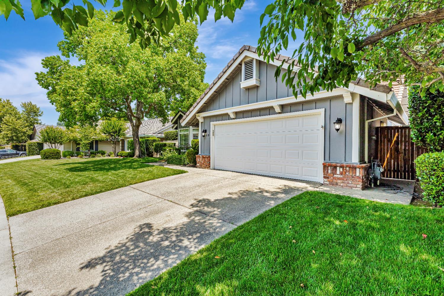 1203 Muirfield Drive