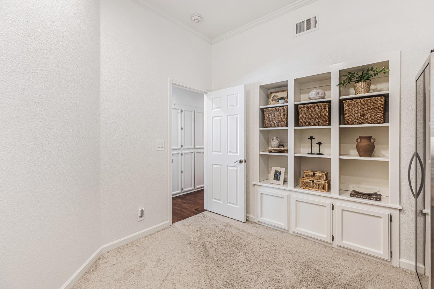 1203 Muirfield Drive