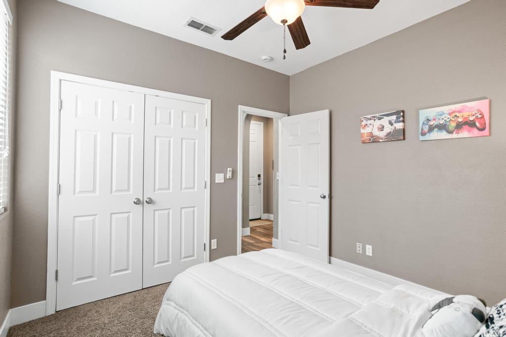 557 Darlington Way