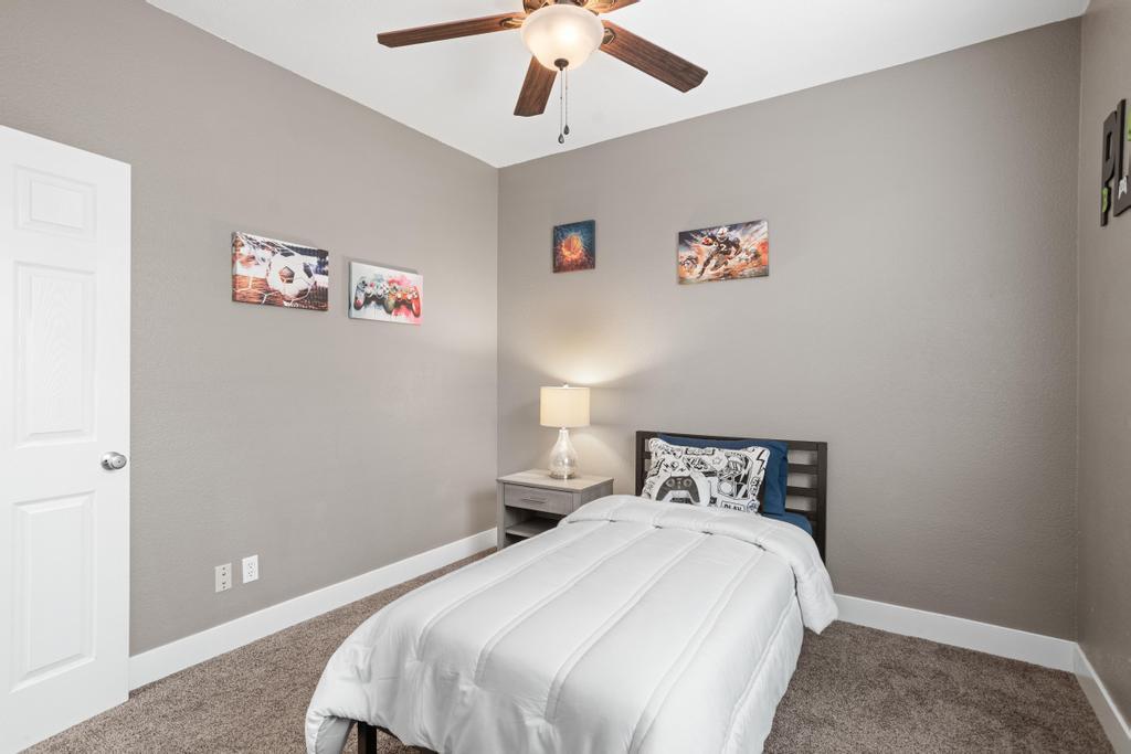 557 Darlington Way