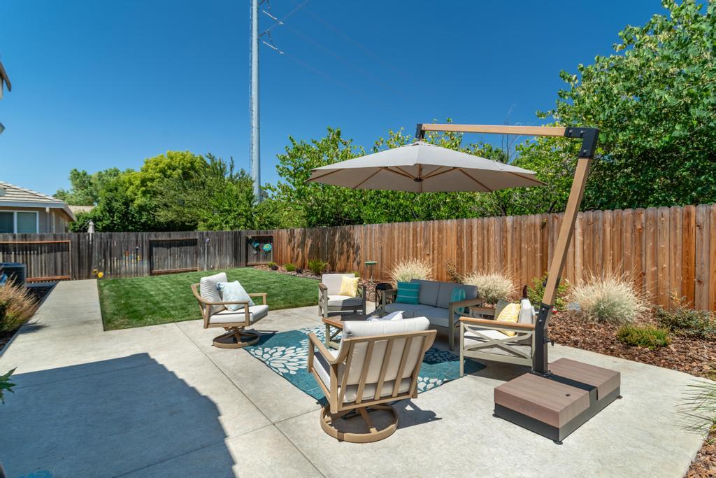 557 Darlington Way