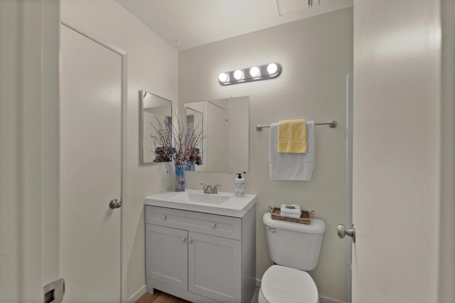 11510 Garnet Way 4