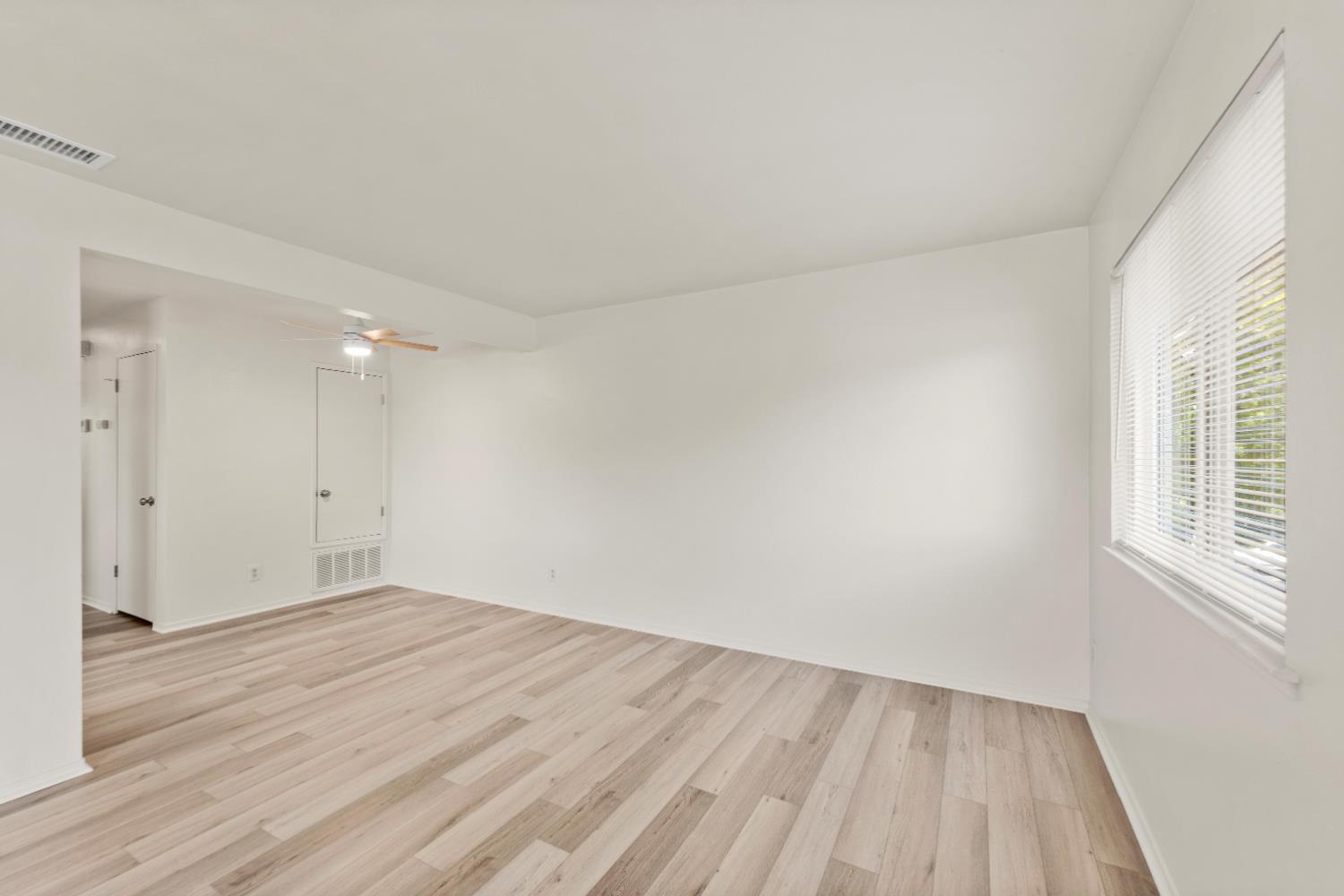 11510 Garnet Way 4