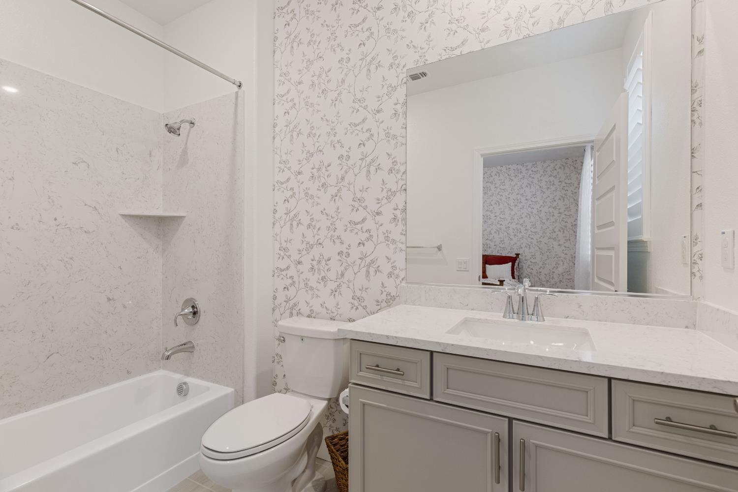 5030 Peace Lily Lane