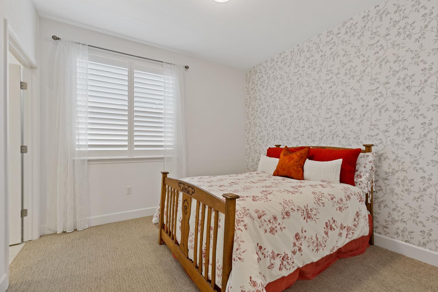 5030 Peace Lily Lane