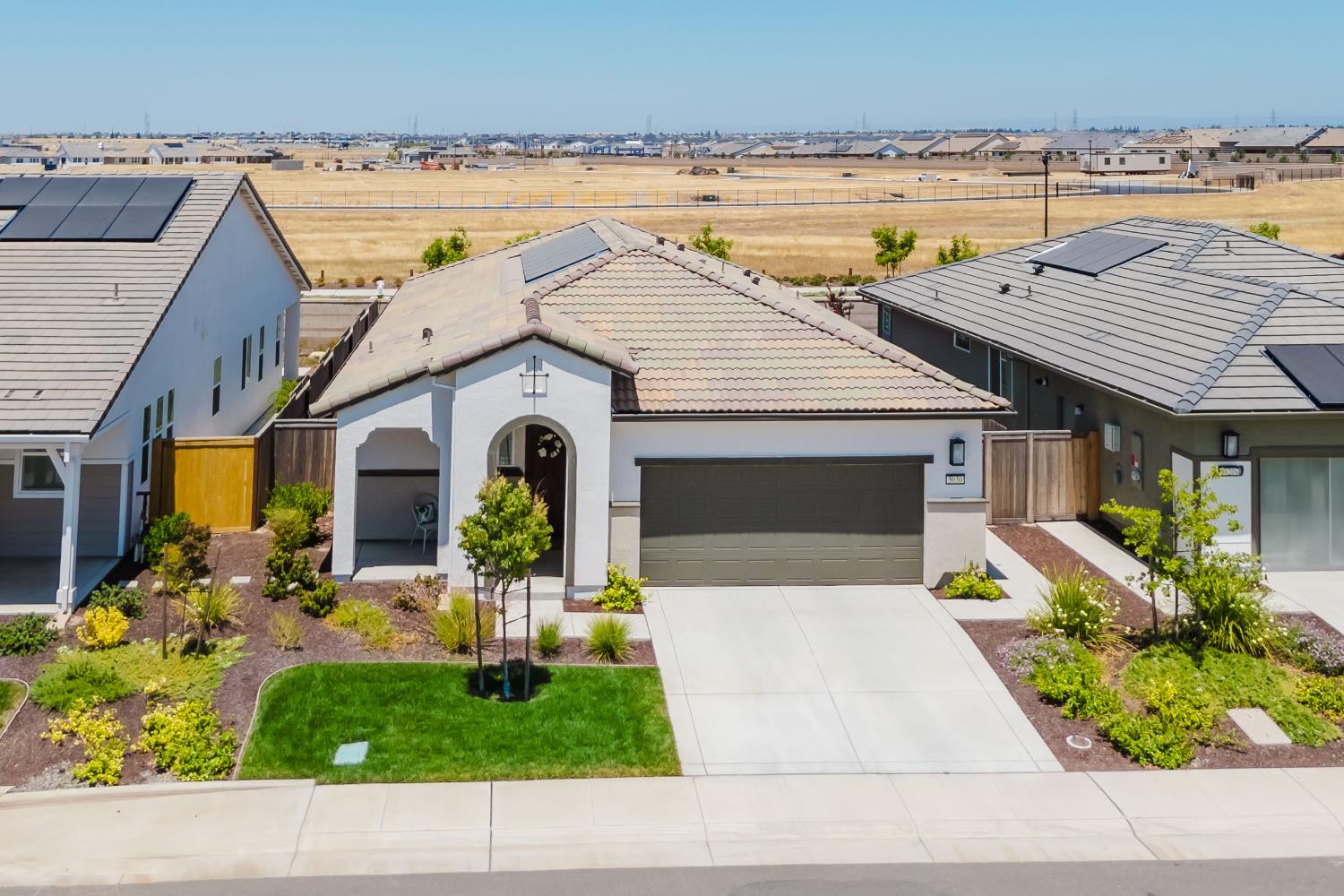 5030 Peace Lily Lane