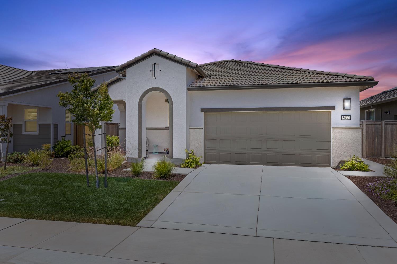 5030 Peace Lily Lane