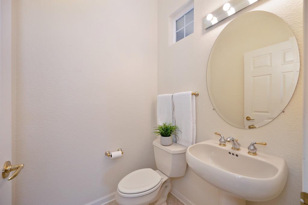 6196 Strawberry Station Loop