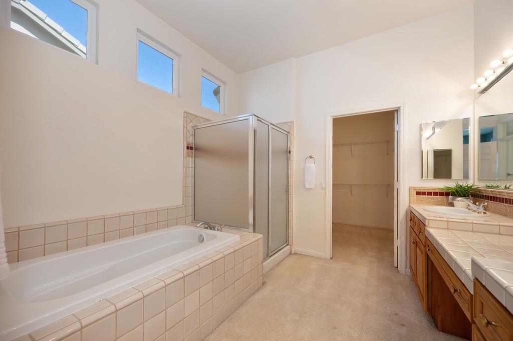 6196 Strawberry Station Loop