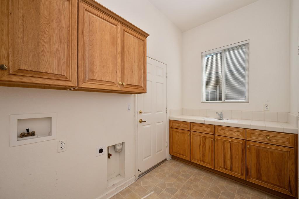 6196 Strawberry Station Loop