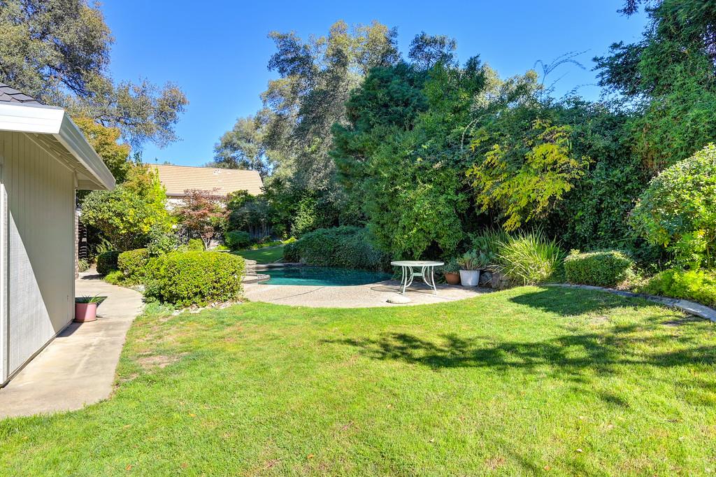 6880 Boardwalk Drive