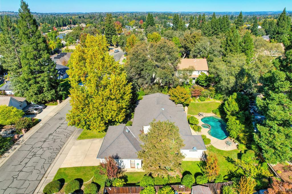 6880 Boardwalk Drive