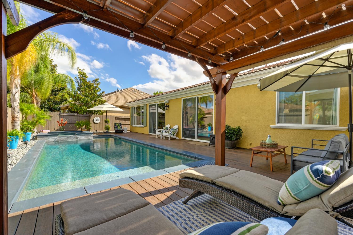 1380 Standish Circle