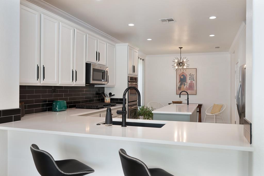 1380 Standish Circle