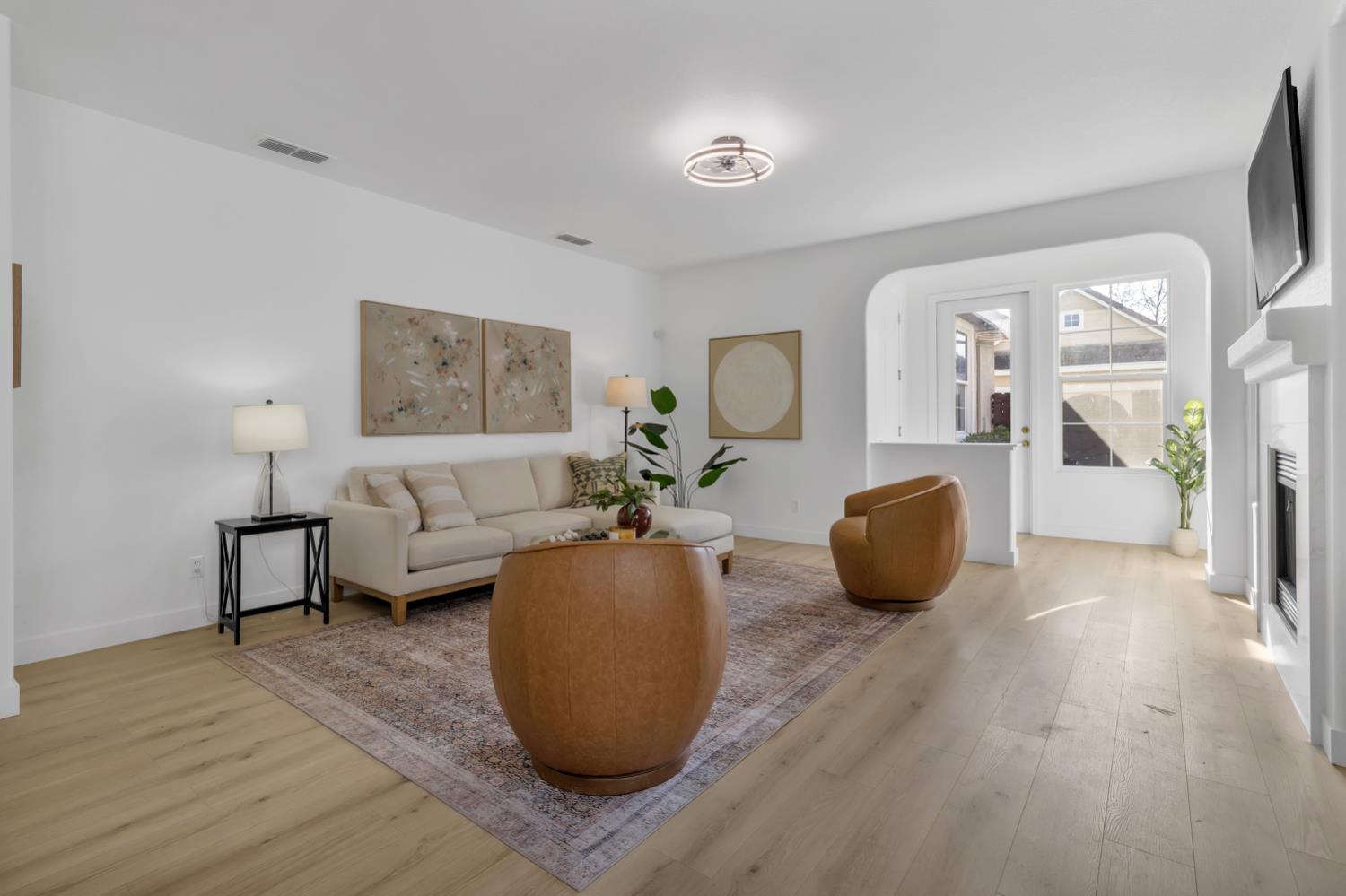 1886 Dawnelle Way