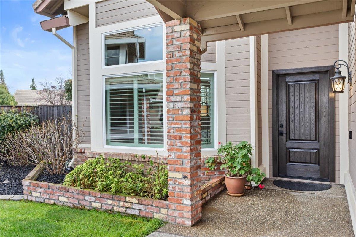 412 Shiveley Court