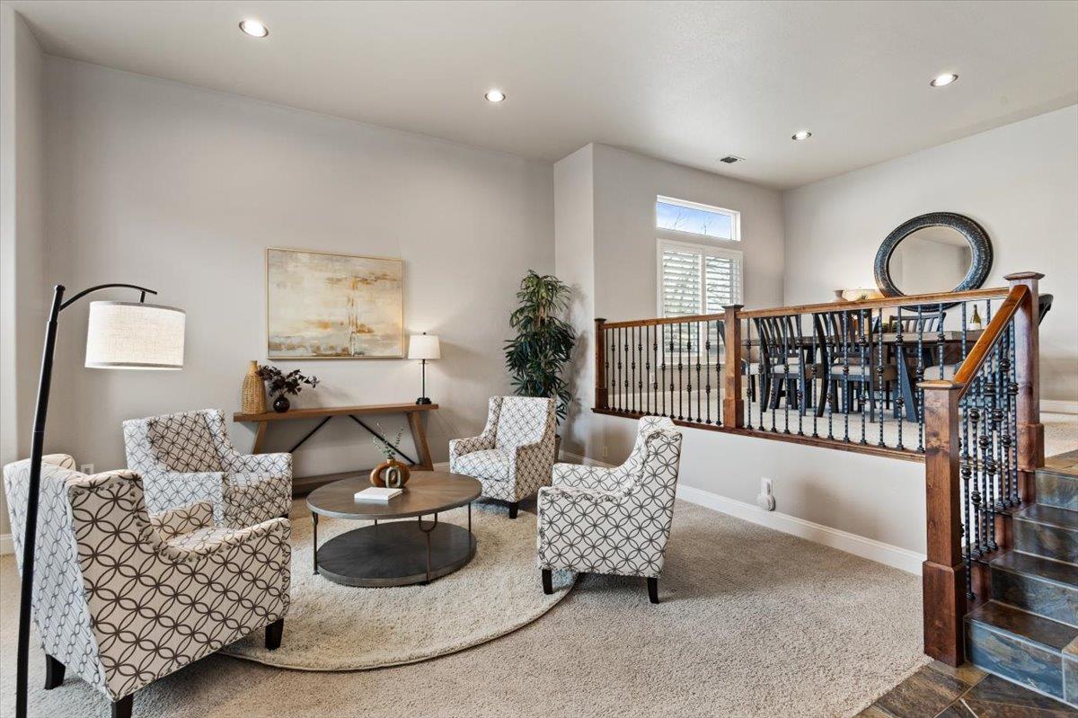 412 Shiveley Court
