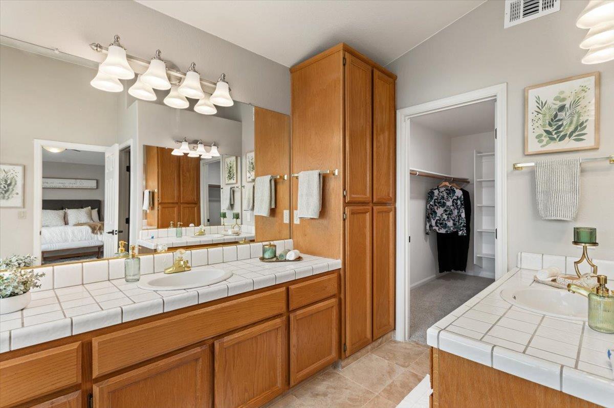 412 Shiveley Court