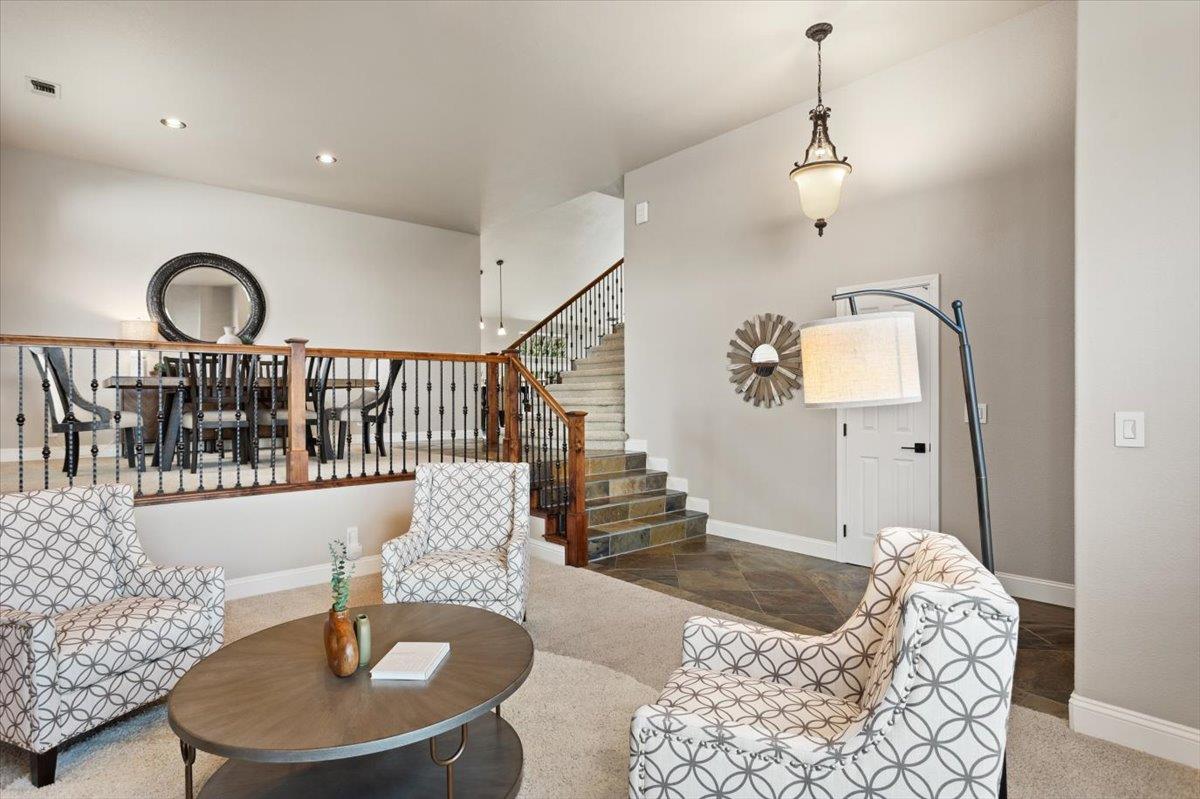 412 Shiveley Court