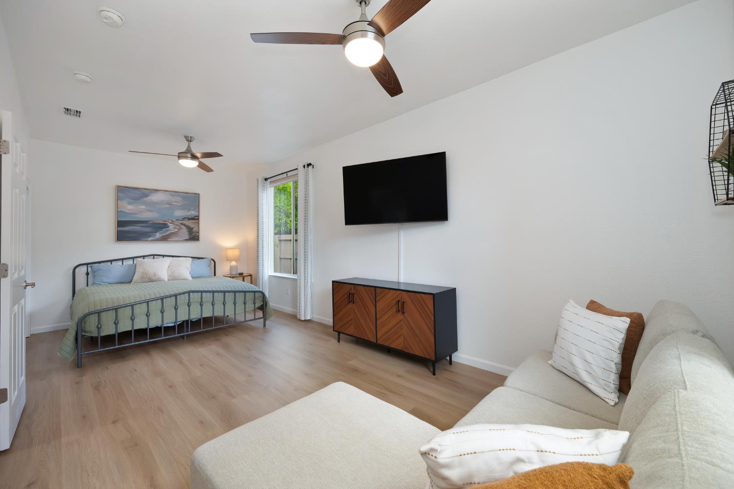 1380 Standish Circle