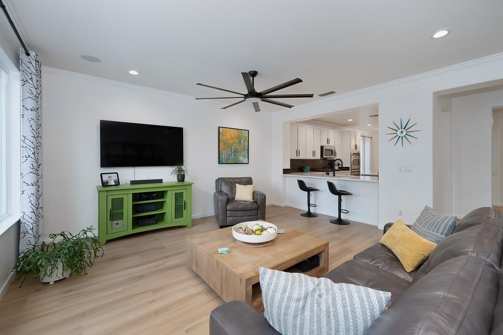 1380 Standish Circle