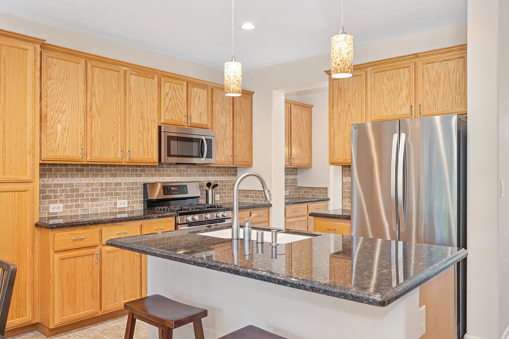 1556 Arroyo Madrone Lane