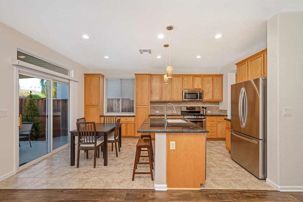 1556 Arroyo Madrone Lane