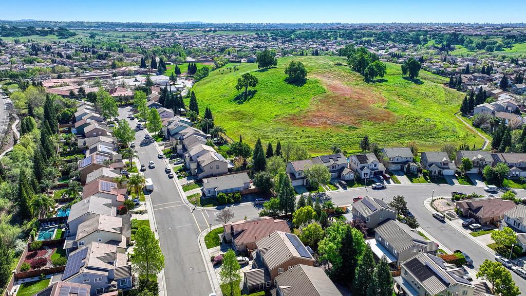 1556 Arroyo Madrone Lane