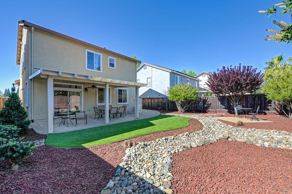 1556 Arroyo Madrone Lane