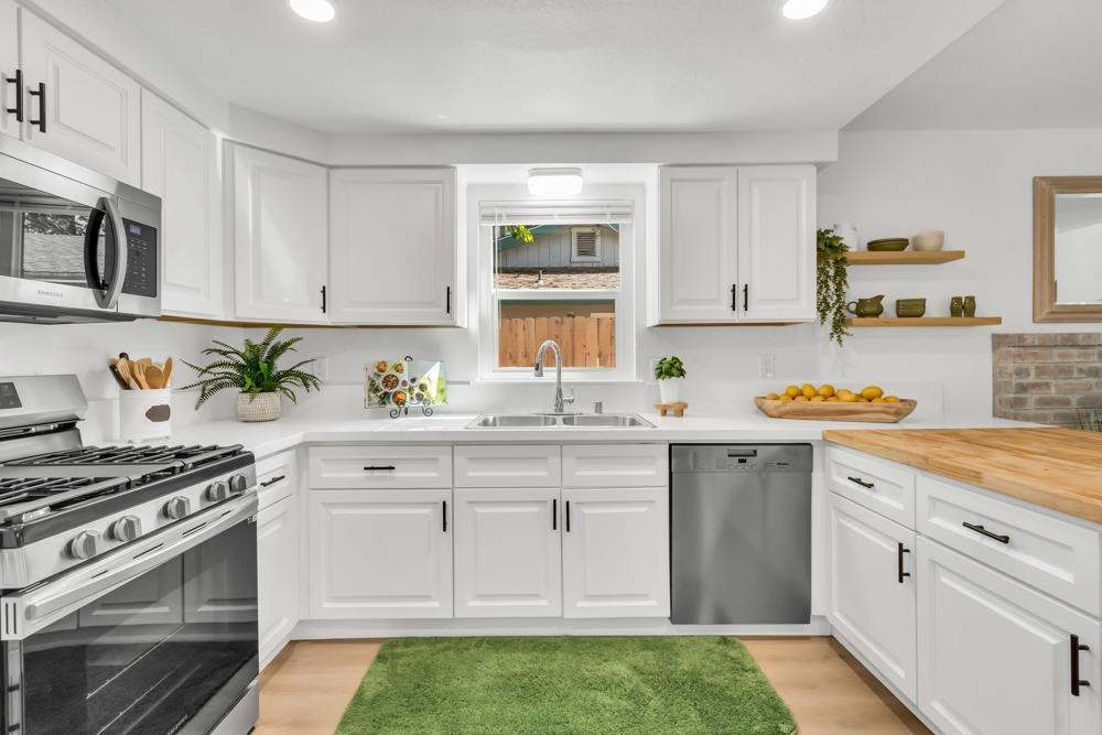 2510 Casa Del Oro Way