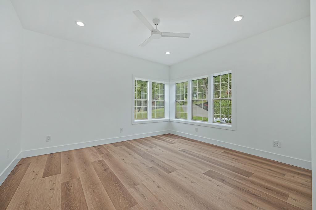 10180 Tierra Del Lago Place