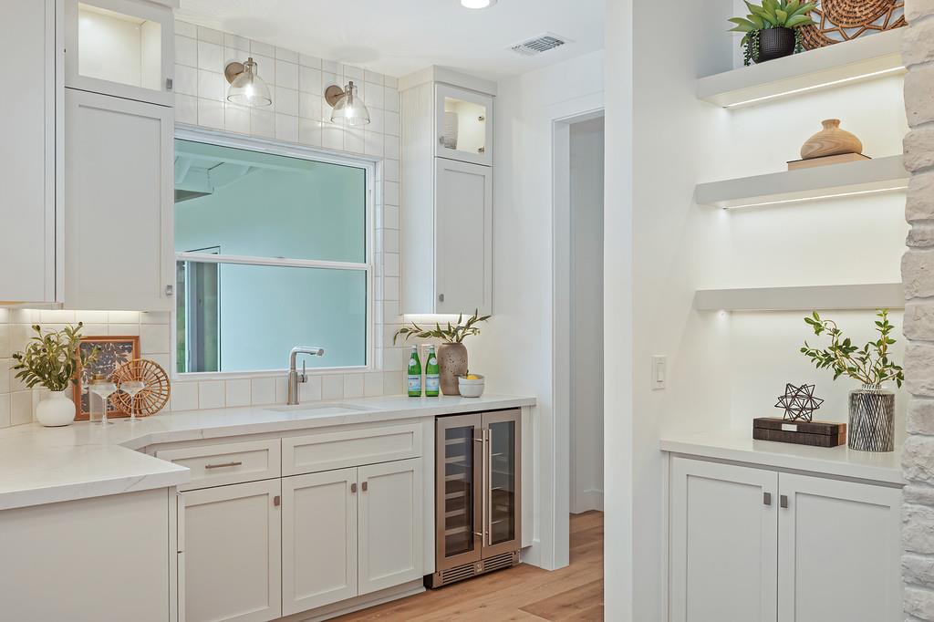10180 Tierra Del Lago Place