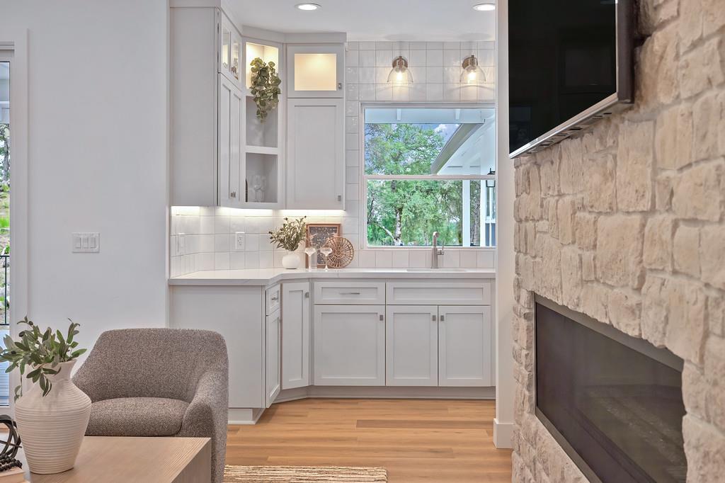 10180 Tierra Del Lago Place