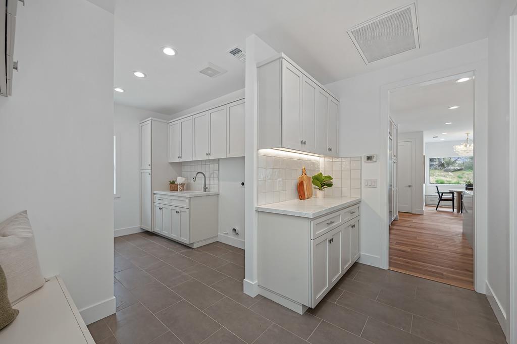 10180 Tierra Del Lago Place