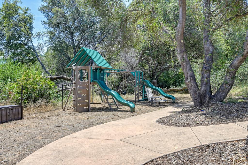 1950 Vista Cielo Drive