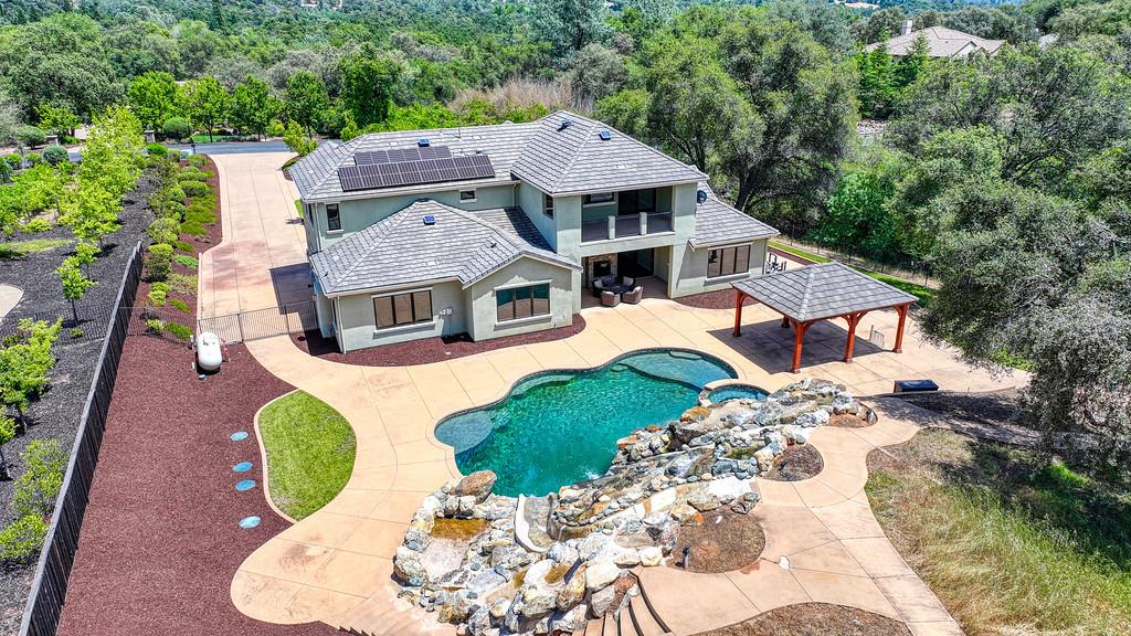 1950 Vista Cielo Drive