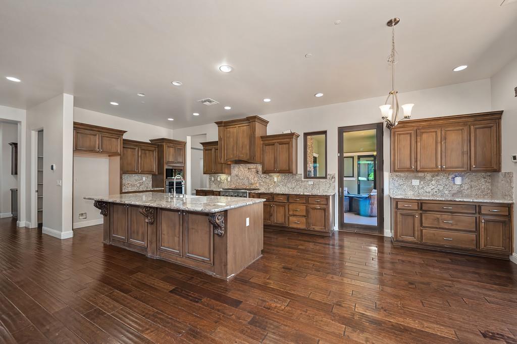 1950 Vista Cielo Drive