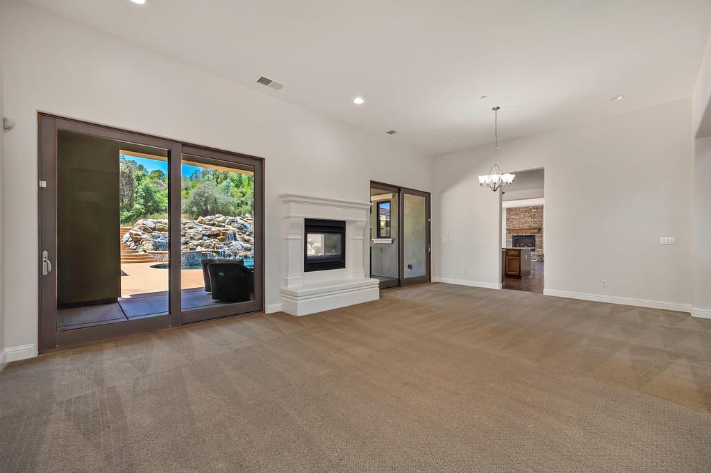 1950 Vista Cielo Drive