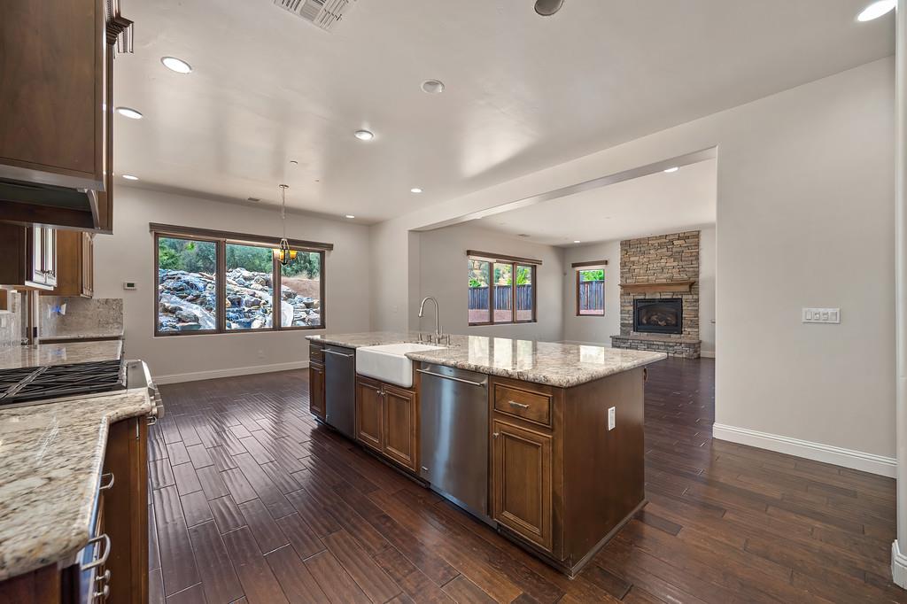 1950 Vista Cielo Drive