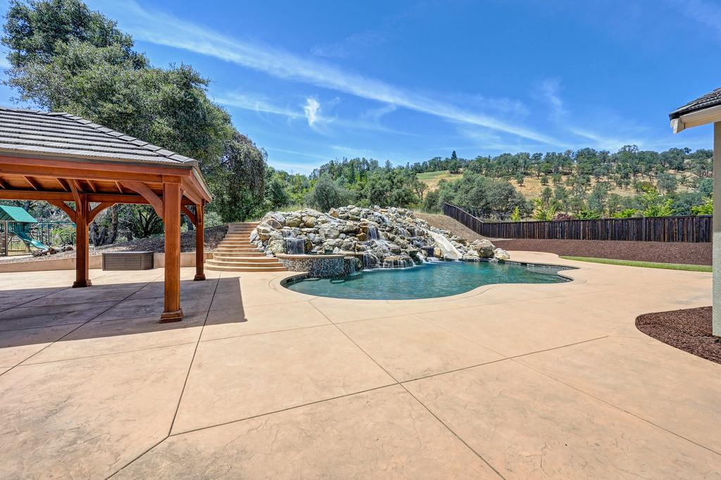 1950 Vista Cielo Drive